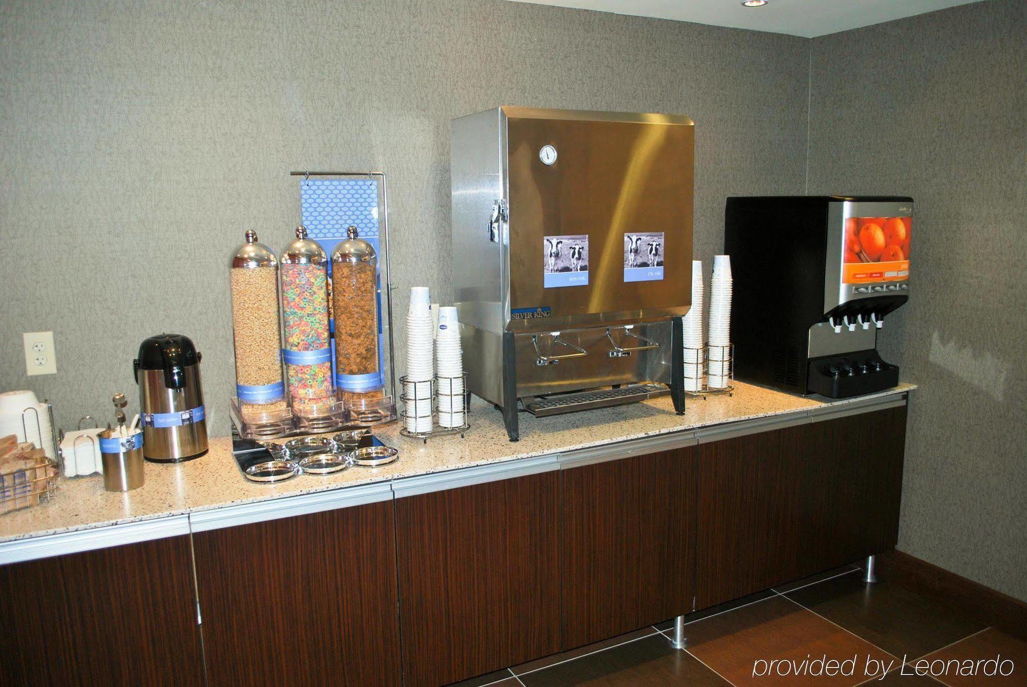 Hampton Inn & Suites Шривпорт Ресторан фото